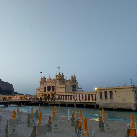 La Casetta Del Viale 13 Palermo Eksteriør billede